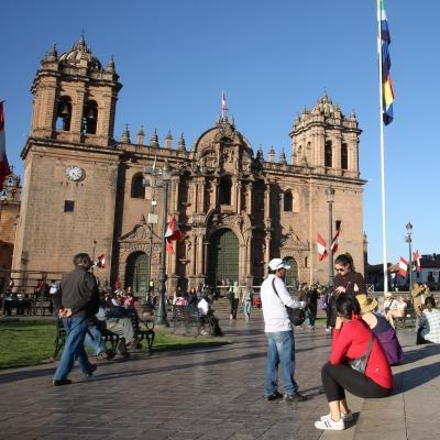 Study Spanish in Peru with Projects Abroad and you can also use the time to explore during free time. On the Spanish Language Course in Peru, students explore the local area and stop by a cathedral.